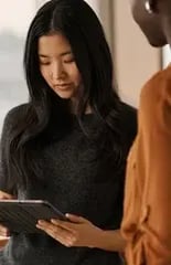 241217_BGM_HUBSPOT_shot_05_0048 1